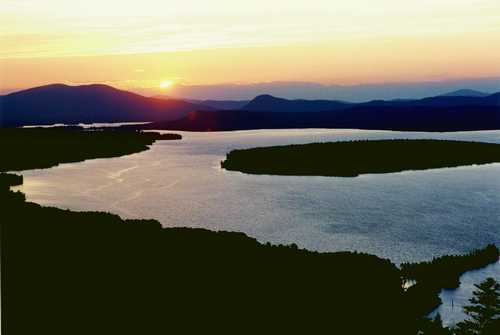 MOOSELOOKMEGUNTIC SUNSET